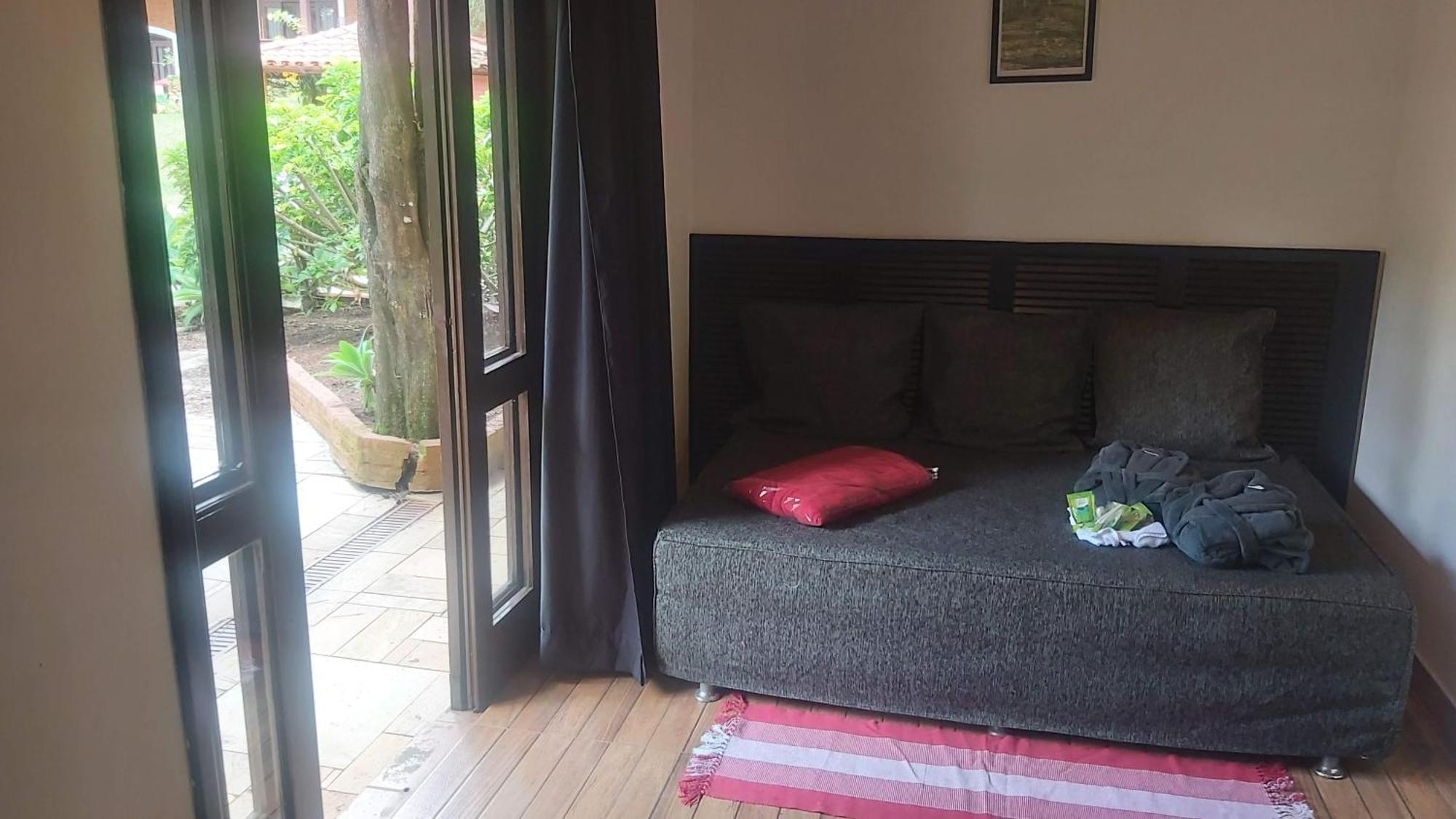 Refugio Serra Negra Bilik gambar