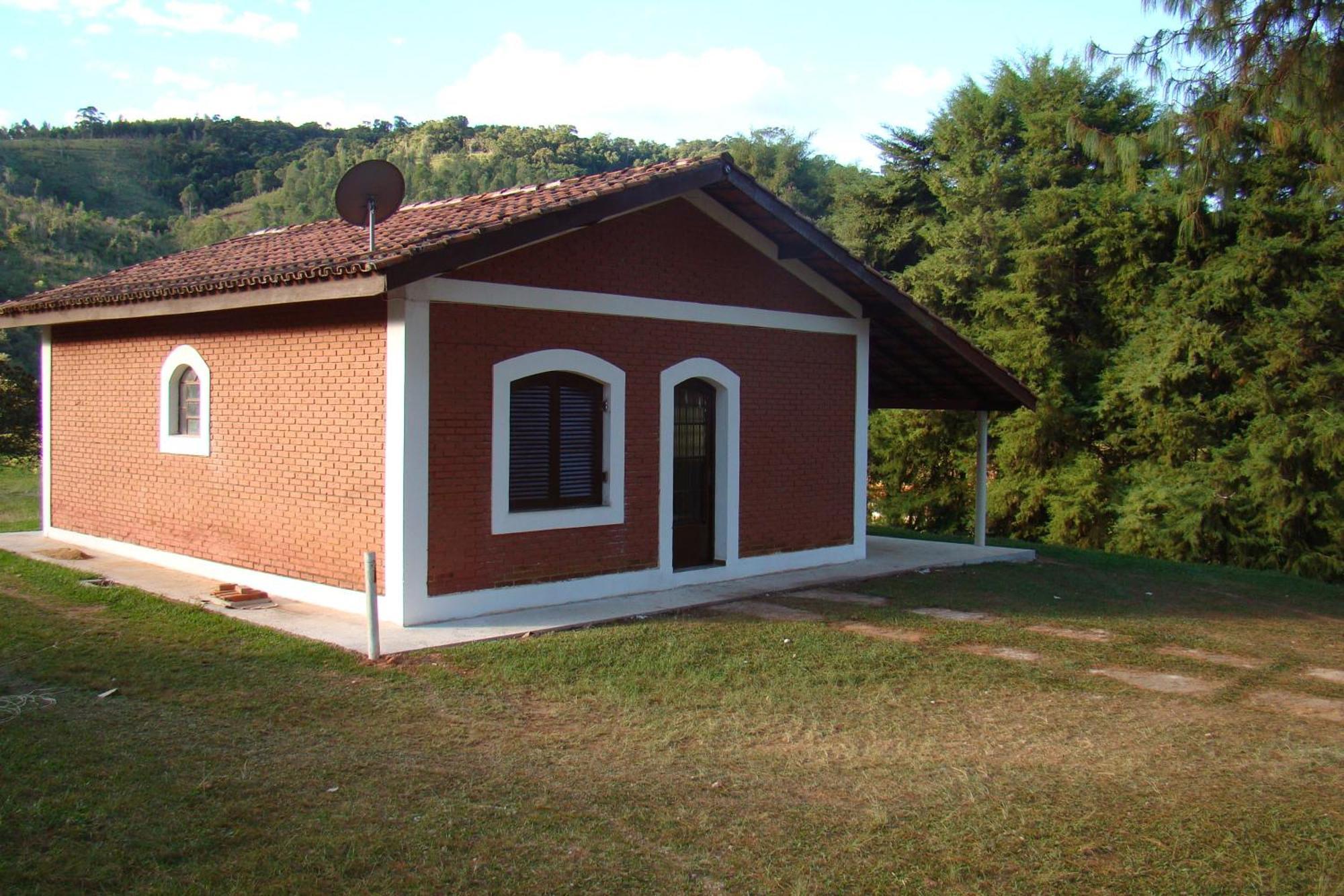 Refugio Serra Negra Bilik gambar